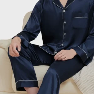 Pyjama en soie pour homme