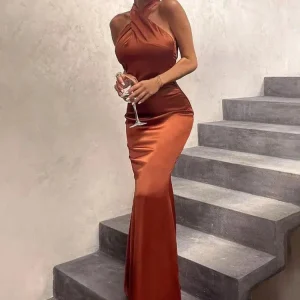 Robe satin rouille