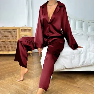 pyjama satin bordeaux
